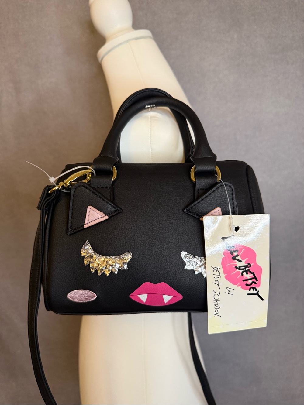 Betsey Johnson Kitsch Vampire Face Mini Satchel Crossbody Bag NWT - Picture 3 of 4
